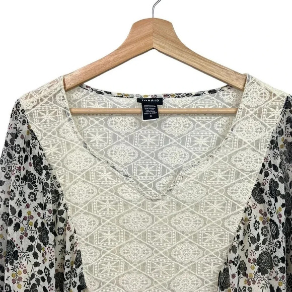 Torrid Floral Top Size Large Lace Boho Peasant Shirt Multicolor Semi-sheer - Picture 3 of 10
